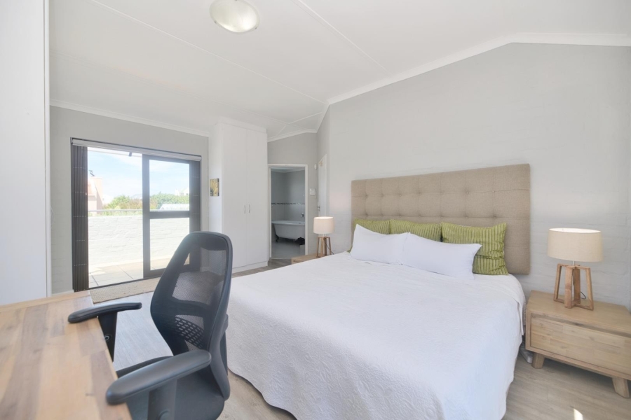 5 Bedroom Property for Sale in Vermont Western Cape